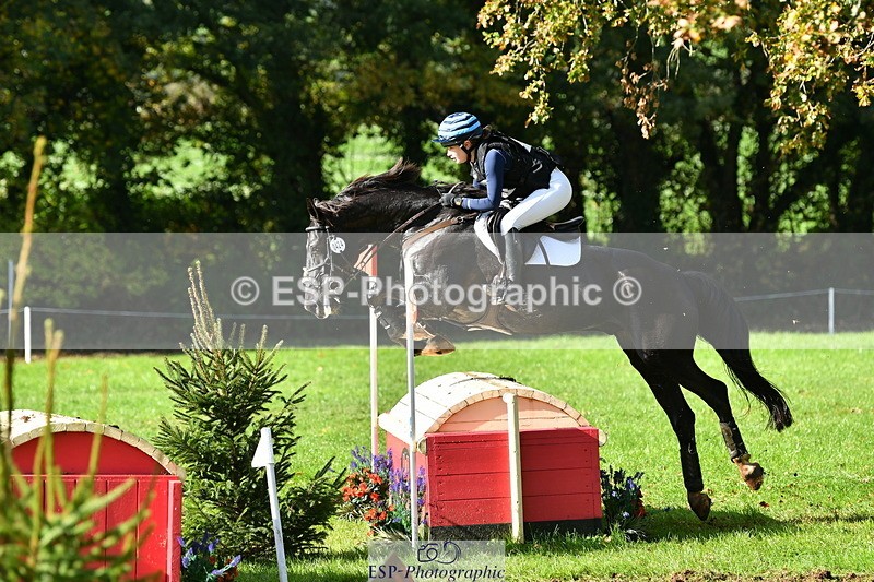 251025A-123252-19686 - F-424-Anastasia.Eaton