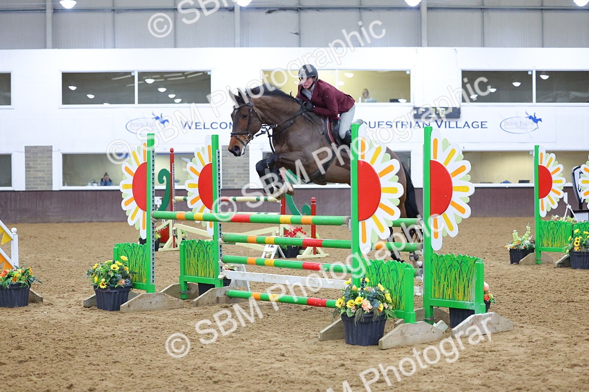 1I0A4892 - Class 9 - Senior Newcomers/ 1.10m Open