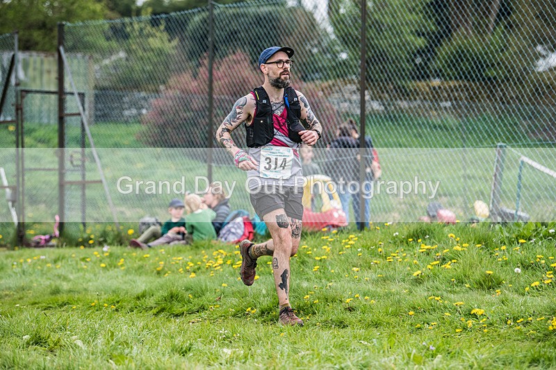 3 Peaks Finish-1521 - The 3 Peaks Race Saturday 26th April 2025 - The Finish