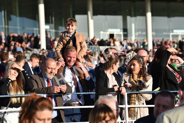 yr07102022r6-18 - Race 6 5.00pm William Hill Lengthen Your Odds EBF Novice Stakes