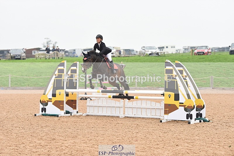 230916A-151912-05325 - Cls 18 Snr 95cm Derby