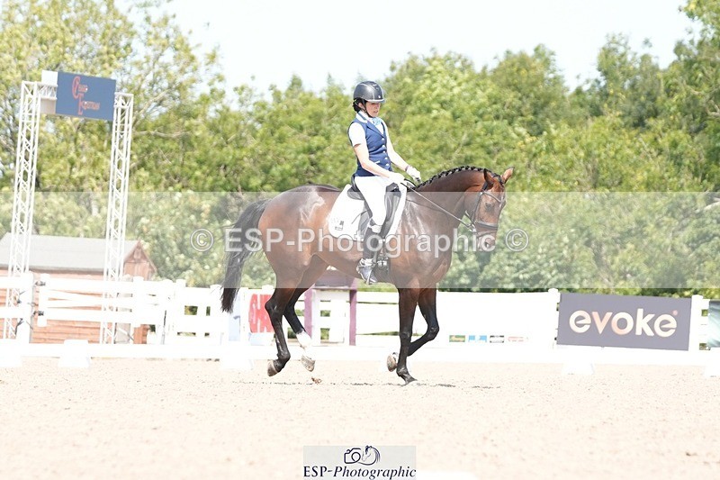 250817-125832-09515 - 052-Marcela.PomphreyLinkeltje.DE.J