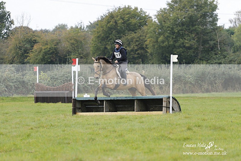  WWHT 171021 2344 - Novice Pairs (0.80m)  17/10/21