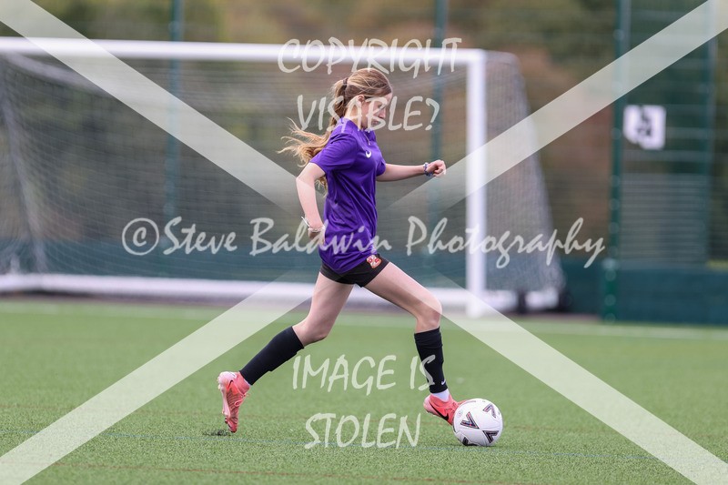 1DX30378 - 2025-09-13 FC Abbey Meads U17 Girls Purple V Cumnors U17 Girls