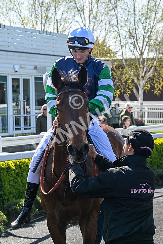 220426-Race 3-Cranachan-0416 - Race 3