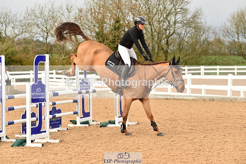 231122A-130328-00399 - Cls 4 Newcomers & 1.10m Open