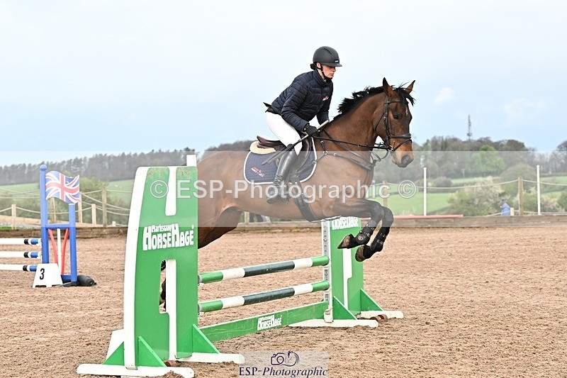 250416-090638-00027 - Cls 1 British Novice and 90cm