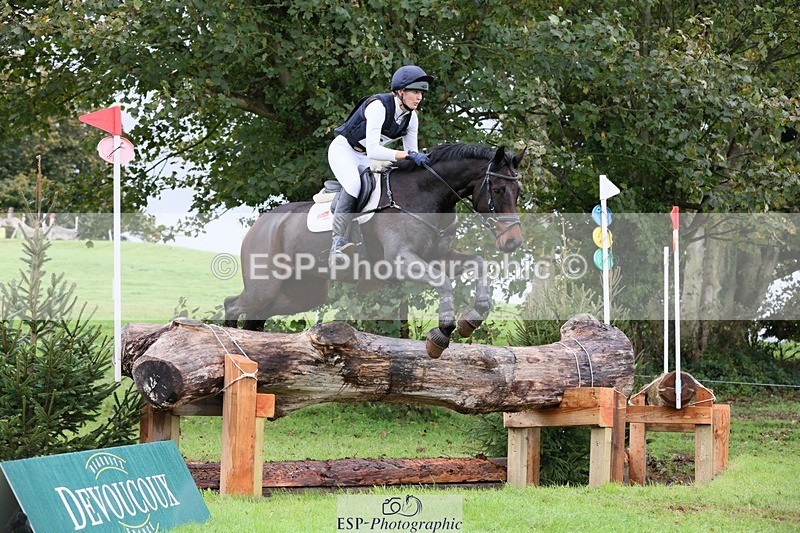 231021-115258-15801 - 645-COOLEY.CORPELLO-Francesca.Swallow-SC+XC