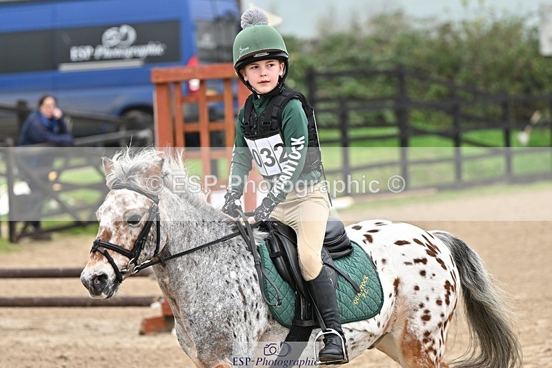 241110-095529-00122 - 40cm Showjumping