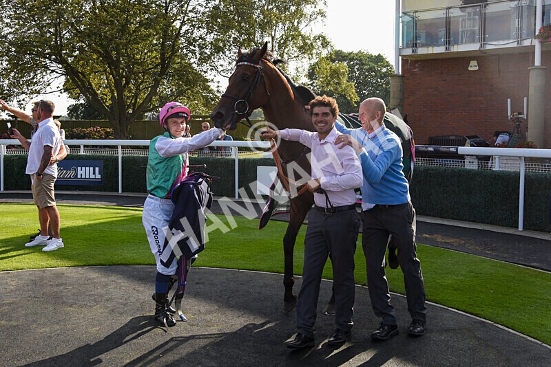 310824-Race 6-Amphius-2842 - Race 6