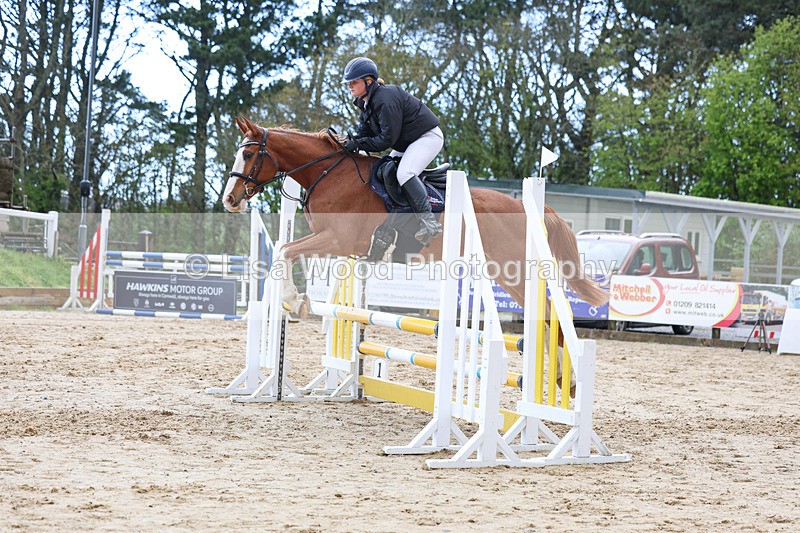3E7A0633 - Class 4: Senior British Novice/90cm open