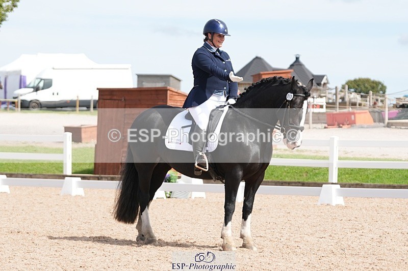 250906-133204-03639 - 018-Kathy.WhiteMilly.111