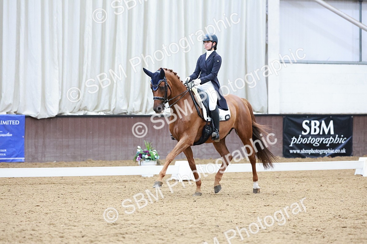 SBM_016471 - Class 5 - FEI INT II - 17.24-18.20