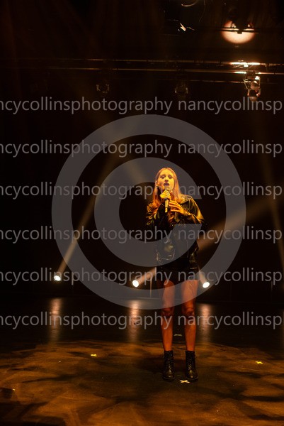 00610 - Somebody To Love