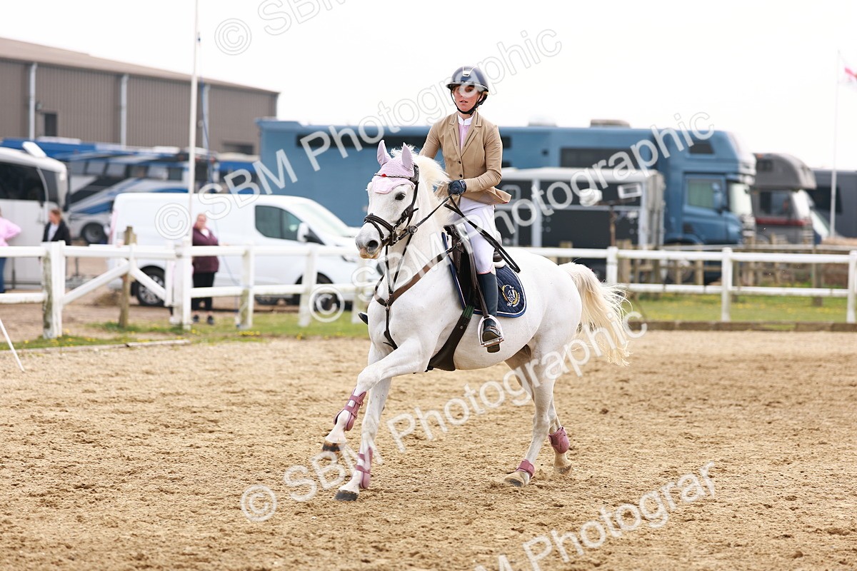  - Class 18 - Senior Newcomers - 1.10m