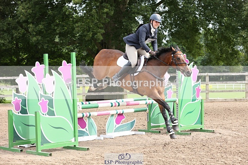 240803-100559-00370 - 059-Ella_Matravers-BALLYMITTY_MAC