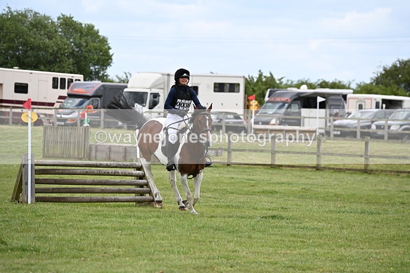 WJ6_3633 - Class 5 80cm Pairs