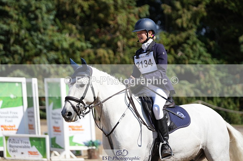 250824A-145822-38510 - 2134-Amelie.Perceval-Tulira.Oldtown