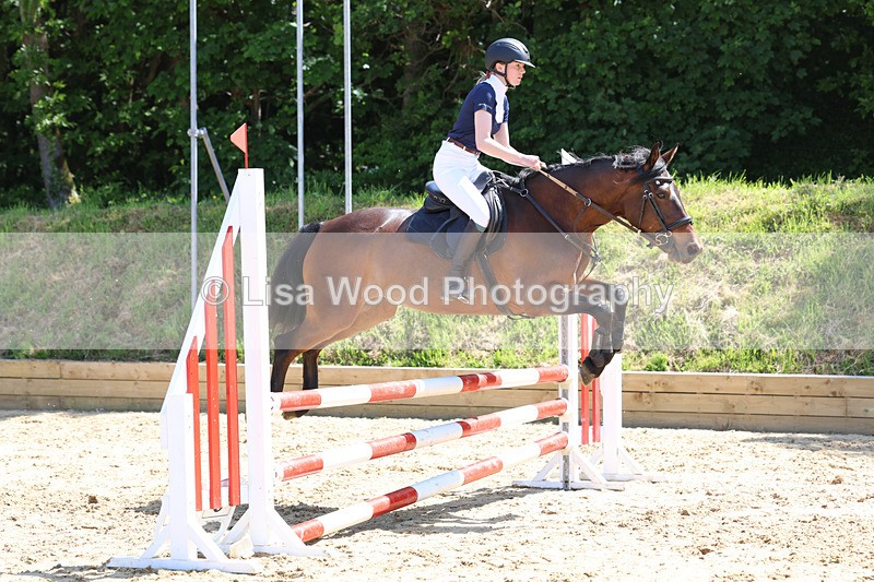 3E7A9459 - Class 8: Senior 80cm