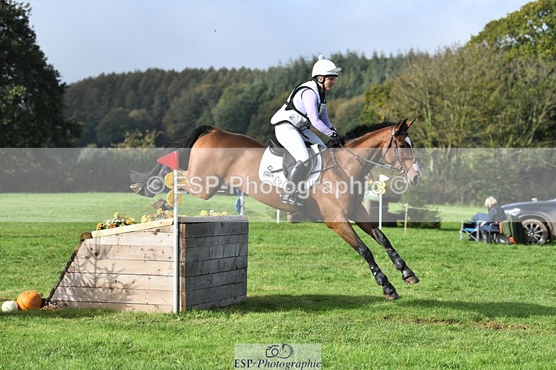 231020-110920-07084 - 034-COOLEY.PARK.MUZE-Gemma.Stevens-XC