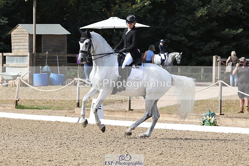 250809A-100319-02278 - 039-Jane.GilbyHugo.Holunder