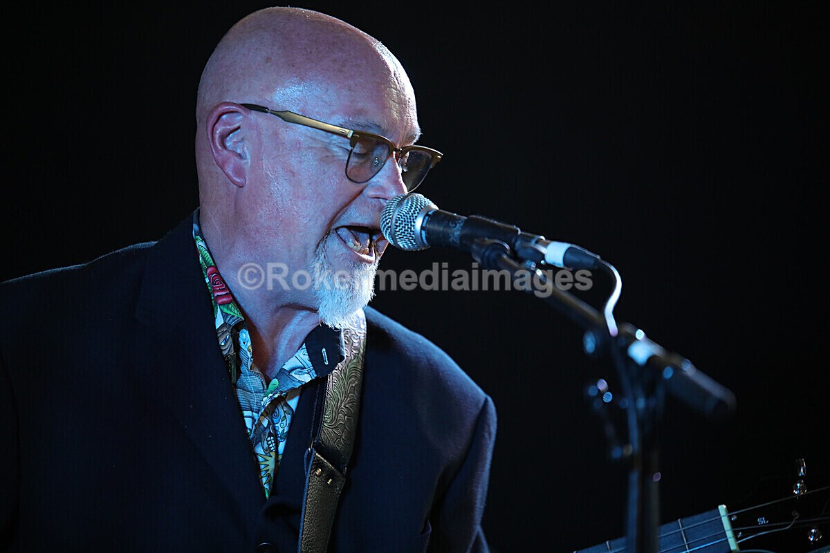 FOLK N BLUES-396 - FOLK and BLUES SEPT 2022