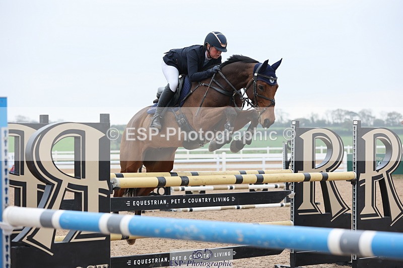 241101A-131214-01995 - FRI Cls 6 Foxhunter and 1.20m Open