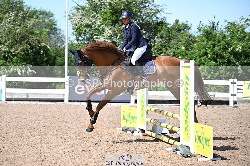 260523-111229-00299 - Cls 16+17 Club and Schools 70cm