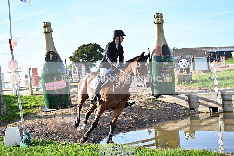 240913A-174628-05715 - Cls 19 Snr 1m Open Speed Derby