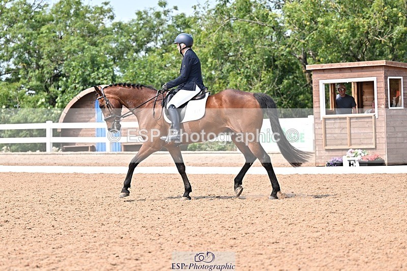 250816-141006-05285 - 146-Jean.BucklandCourt.Esquire