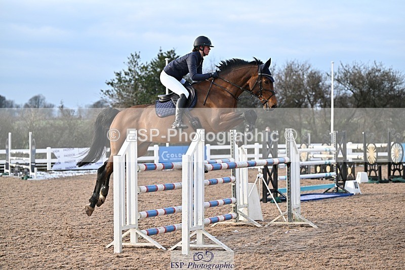 250111-142447-00576 - Cls 13 Foxhunter and 1.20m Open
