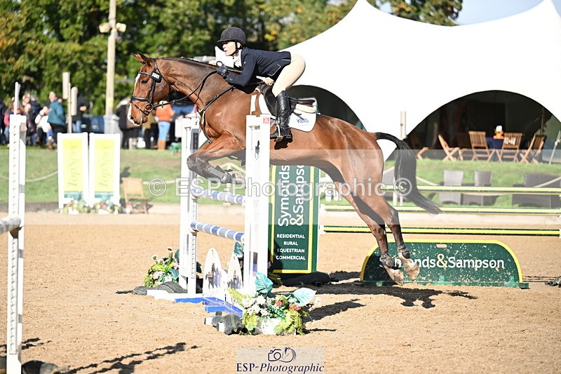 251024A-122723-10345 - C-238-Louisa.Lockwood