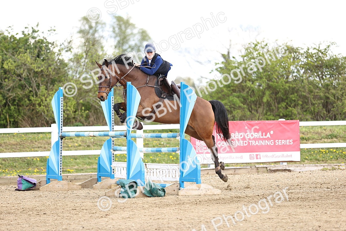 SBM_004017 - Class 17 - Senior Newcomers - 1.10m