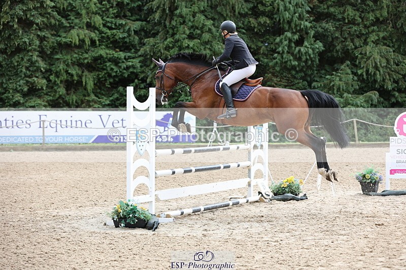 250705A-162808-16052 - Cls 37 1.05m Amateur Quali