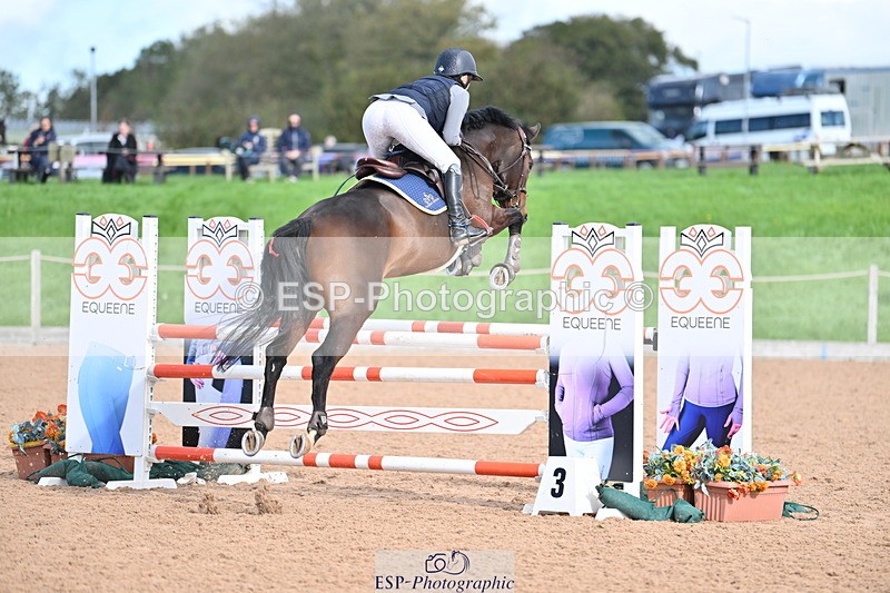 231014A-111920-04348 - Cls 18 Newcomers & 1.10m Open