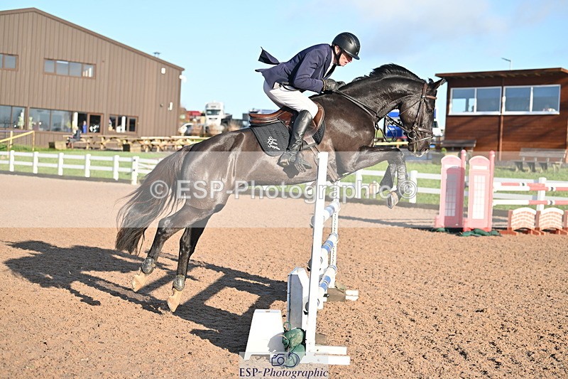 231210A-131859-02552 - Cls 20 Newcomers & 1.10m Open