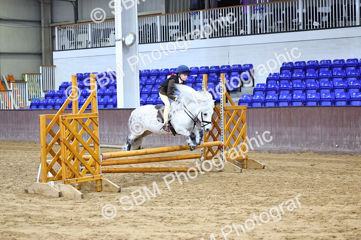 SBM_003119 - Class 35 - 60cm Training Stakes