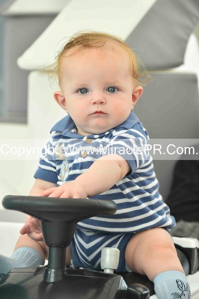 SH4_2165 - Bonny baby competition.