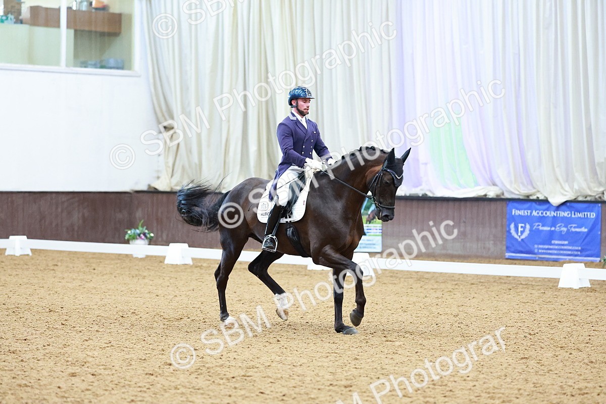 SBM_007848 - Class 9 - FEI INT II - 16.54.17.57