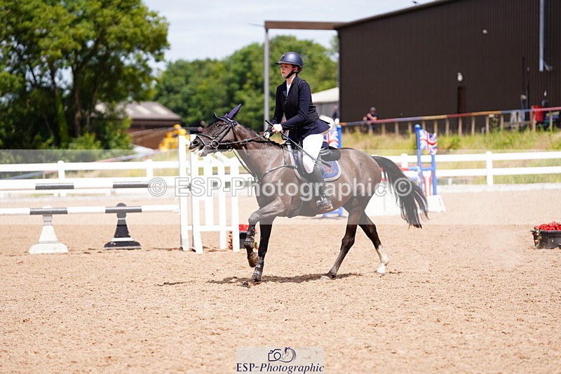 240629A-123800-05401 - Cls 18 Newcomers and 1m Open