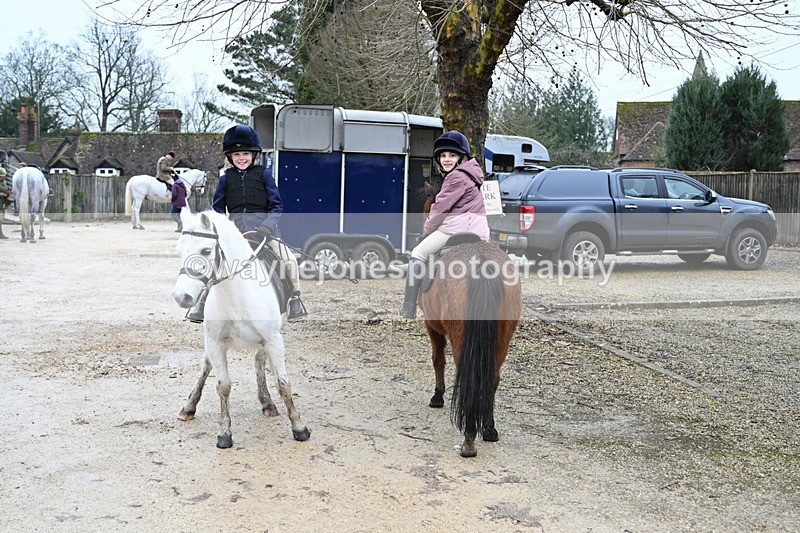 WJ7_9889 - Walk out..