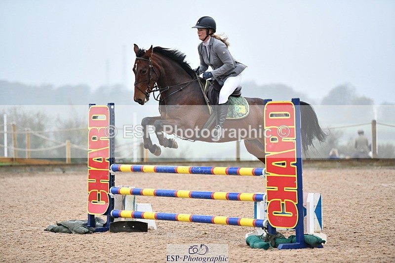 241102A-104424-04096 - SAT Cls 9 British Novice and 90cm Open