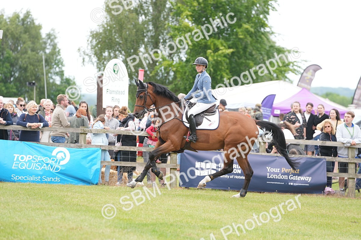 SBM_06367 - Class 202 - National 1.40m Open