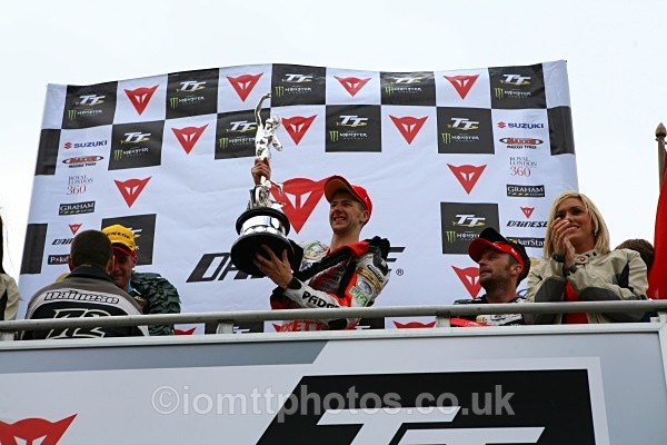  - Senior Race - TT 2010