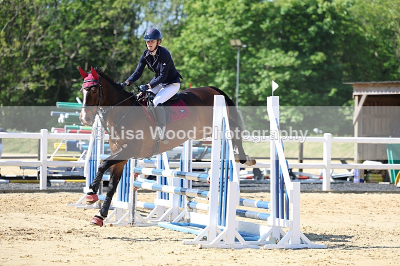 3E7A5367 - Class 4: Senior BN/90cm open