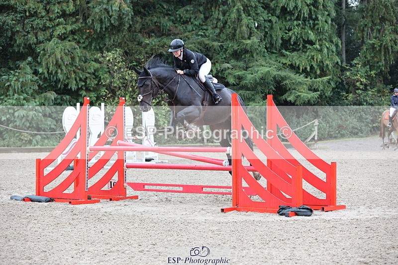 250831A-122949-10207 - Cls 42 Snr 1m Grand Prix