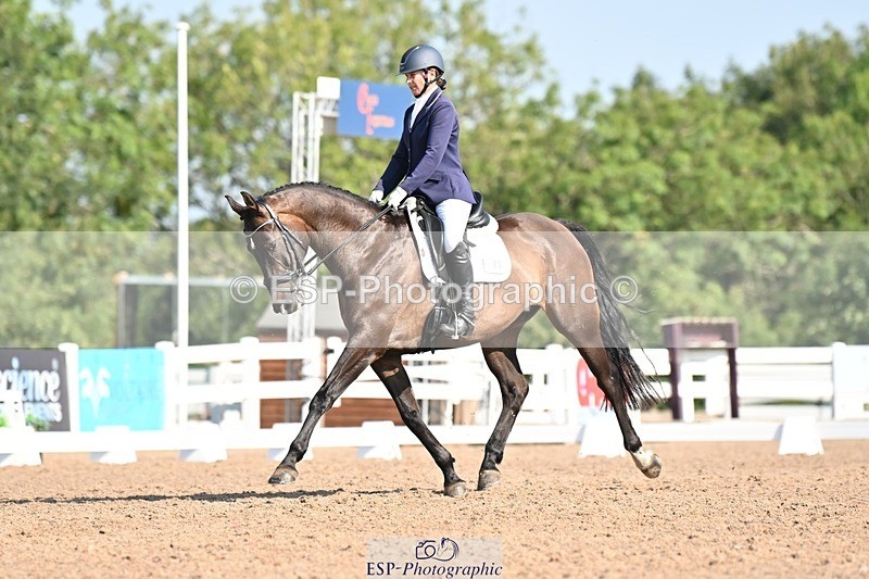 250816-100319-03042 - 096-Louisa.ChattingFirst.Mohican.II