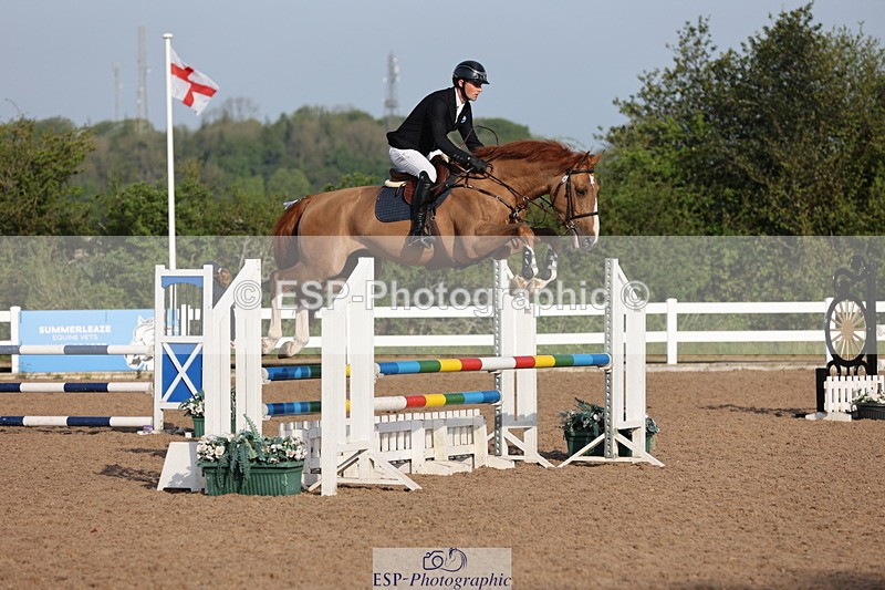 240510A-080427-04059 - Cls 13 British Novice and 90cm Open