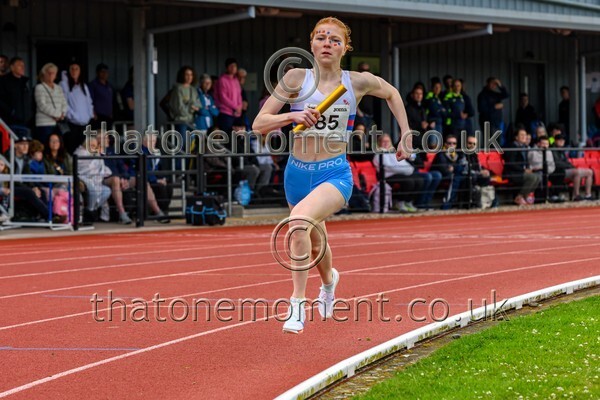 Relays25-917539 - Track Female Set Two