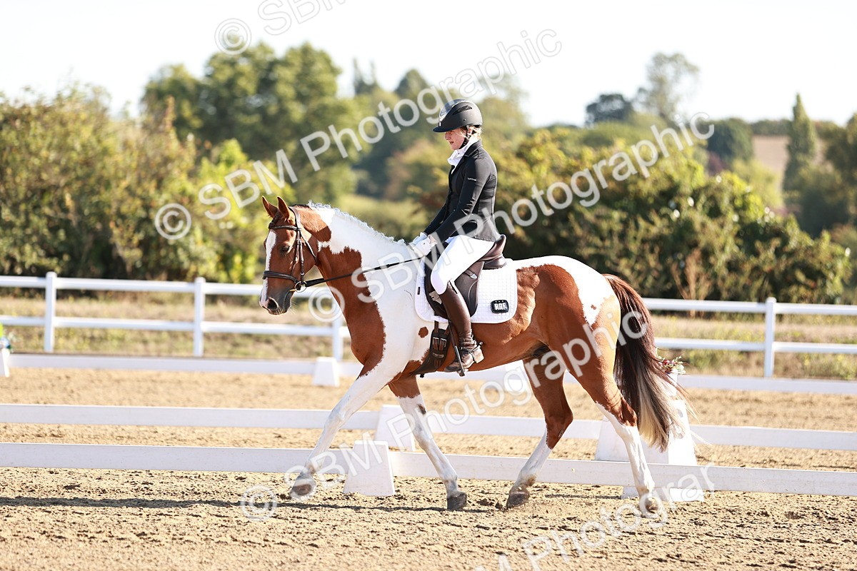 SBM_004196 - Class 12 - Novice 5 - 9.07-10.10